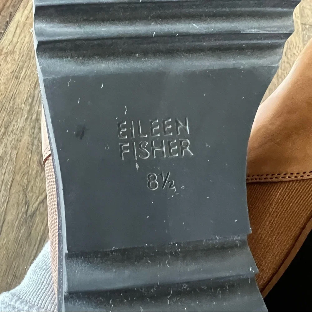 NWOB Eileen Fisher Ladd Wedge Bootie Platform   Bubuck Brown Beige Size 8.5